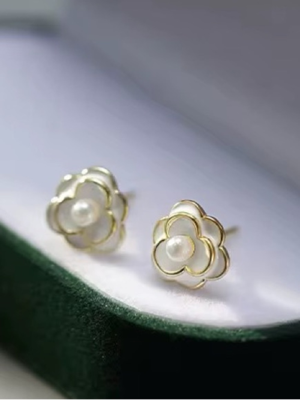 Gold Floral Pearl Stud Earrings - Elegant Women's Jewelry